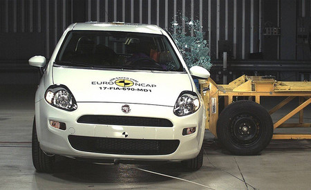 ¡Auch! Cero estrellas para el Fiat Punto en la última prueba de Euro NCAP