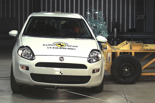 ¡Auch! Cero estrellas para el Fiat Punto en la última prueba de Euro NCAP