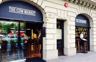Carnívoros sin remedio, en Barcelona existe un paraíso culinario para vosotros: The Cow Market 