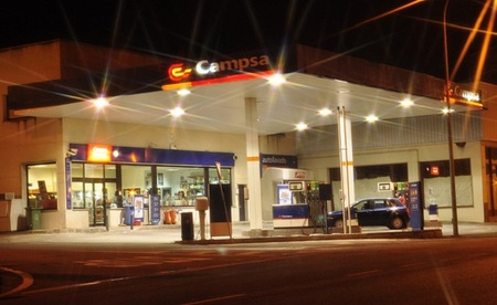 Gasolina y gasóleo se abaratan hasta sus niveles de julio