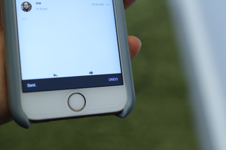 ¿Arrepentido de enviar ese email? Así puedes cancelarlo en GMail para iOS