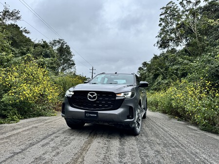 Mazda BT-50 2025