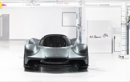 Cosworth será la encargada del V12 atmosférico de 900 CV que montará el AM-RB 001