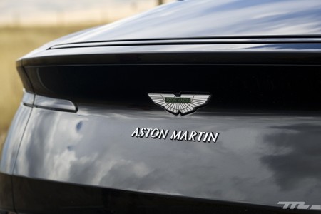 Aston Martin DB11 prueba