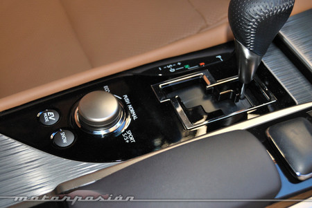 Lexus GS 450h F Sport