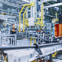 España está perdiendo el tren de la fabricación de baterías: a pesar de la fuerza en coches la UE nos deja fuera del programa 