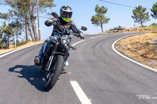 Probamos las 125 cc de Cyclone: sin subirse de los 3.000 euros quedan opciones para llevar con el carnet de coche