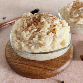 Arroz con coco venezolano, el postre tropical más cremoso de la cocina caribeña  