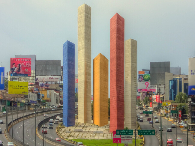 Torres Satelite