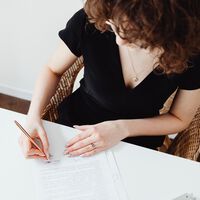 Por qué firmar un contrato conmigo misma y compartirlo con la familia me está ayudando a cumplir mi mayor objetivo del año