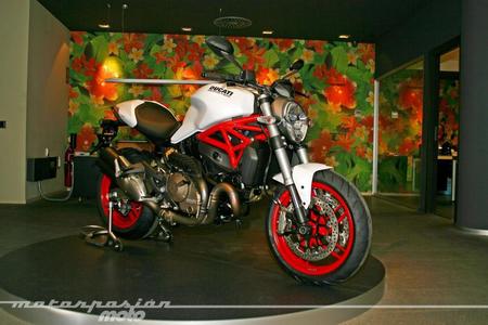 Ducati Monster 821, presentación prensa español