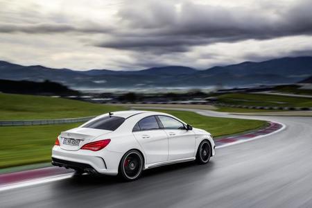 Mercedes-Benz CLA 45 AMG
