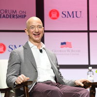 Jeff Bezos pidió a sus padres los ahorros de toda su vida para fundar Amazon. Solo le hicieron una pregunta: "Qué es Internet? 