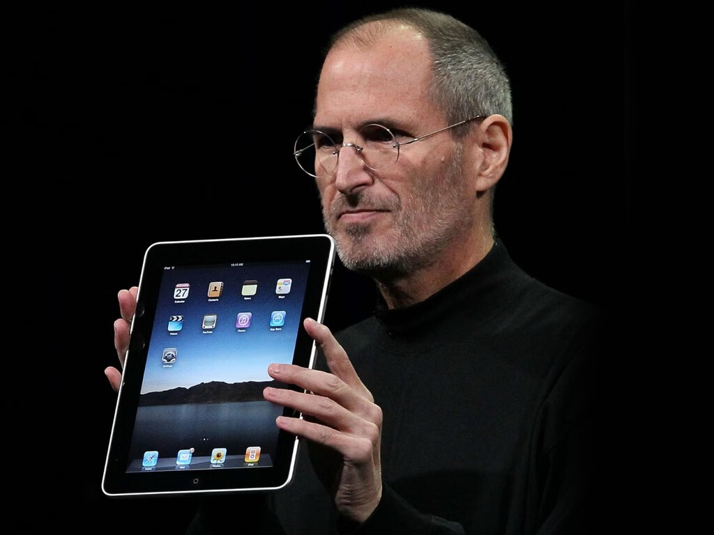 ¿Pero qué demonios? El iPad original se filtró antes de su presentación y Steve Jobs no podía creer quién era el responsable 