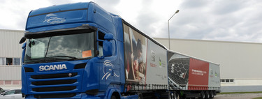 A partir de ahora, te cruzarás con megacamiones como este en España. Así fue su primer trayecto