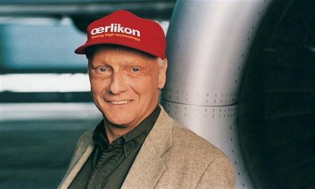 Niki Lauda sugiere la retirada a Michael Schumacher