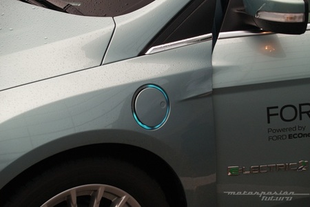Ford Focus eléctrico toma de contacto en Dearborn (exterior) 08