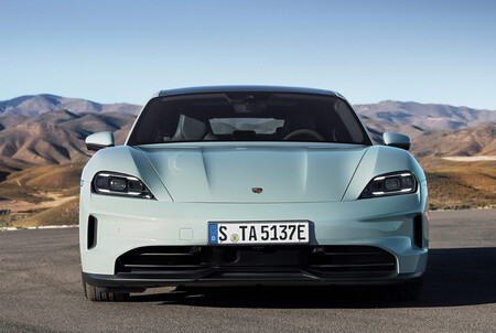 Porsche Taycan 2025