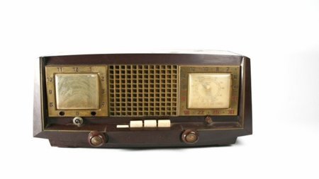 Más de 11 millones de españoles escuchan cada mes la radio en streaming