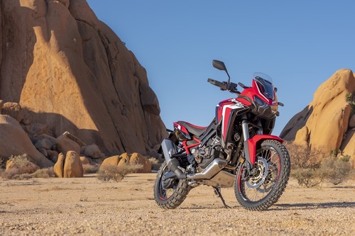 ¡Ya está aquí! La Honda CRF1100L Africa Twin llega con 100 CV, 5 kg menos, IMU y pantalla táctil