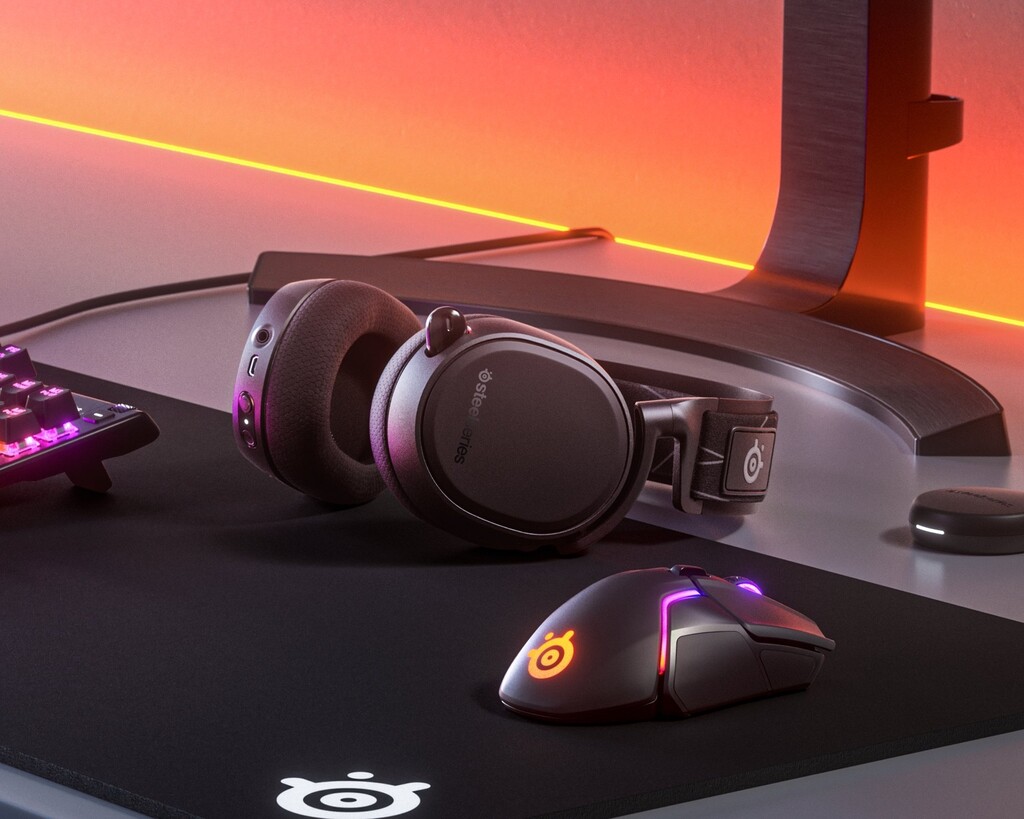 Arctis 9: SteelSeries ya tienes auriculares gaming sin cables compatibles con PC y PlayStation 4 y 5
