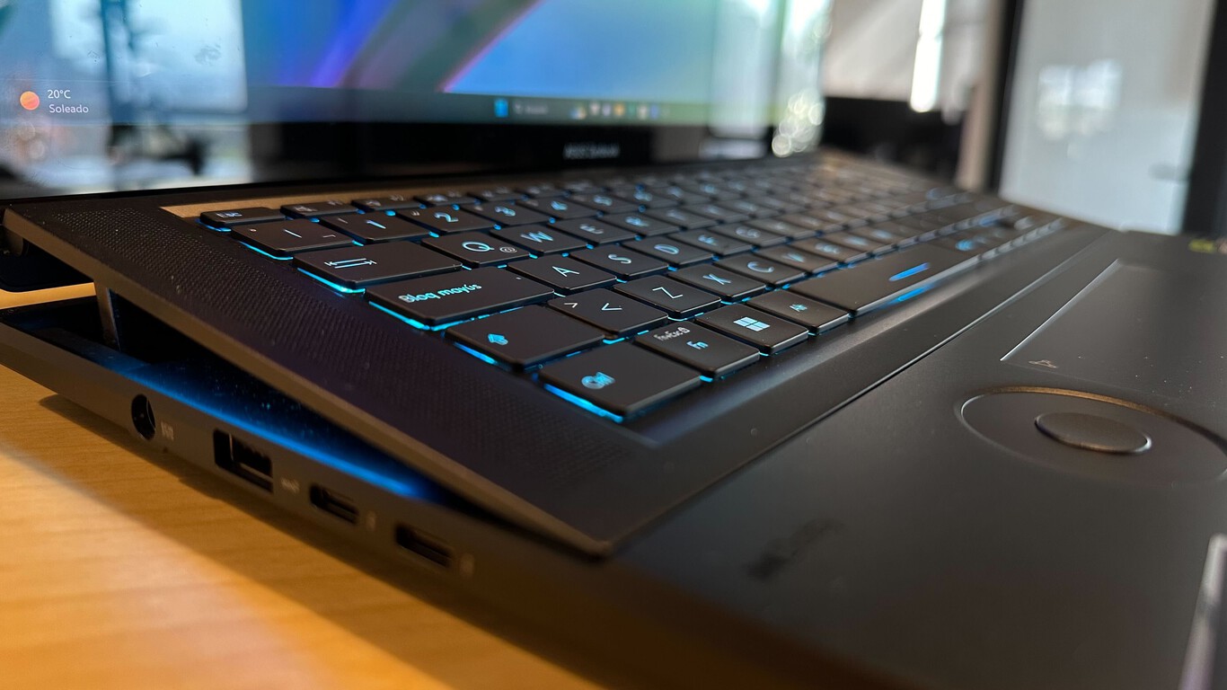 ASUS Zenbook Pro 16X OLED: así es la laptop creadores que levanta su ...