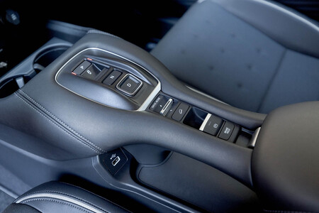 Honda ZR-V 2024 cambio de marchas