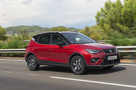 Seat Arona 01