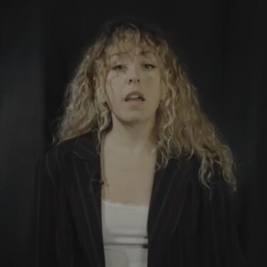 Miare desenmascara a Dalas Review para salvar a su perro: "Considera que pegar a un animal para educarlo es lícito" 