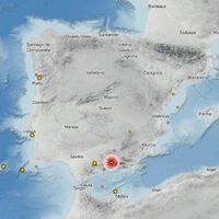 Nuevos terremotos vuelven a sacudir Granada y los Servicios de Emergencias advierten: "no uses el móvil" 