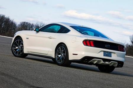 Ford subastará el Mustang 1,964 Edición 50 Aniversario