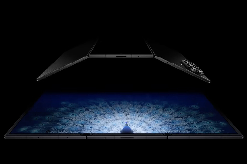 Samsung nos deja ver qué hay en la caja del Galaxy Z TriFold. Es posiblemente el móvil más completo del mercado