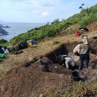 Las laderas de las islas Cíes llevan siglos guardando un secreto. Y ahora un equipo arqueológico ha empezado a revelarlo