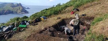 Las laderas de las islas Cíes llevan siglos guardando un secreto. Y ahora un equipo arqueológico ha empezado a revelarlo