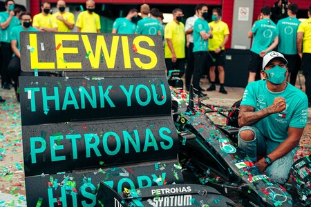 Terremoto a la vista en la Fórmula 1: Mercedes no tiene claro si le compensa renovar a Lewis Hamilton