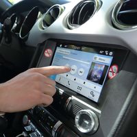 La tecnología nos está volviendo idiotas al volante: 40 segundos de distracción para programar el navegador