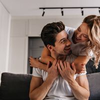 Cinco gadgets para montarte la velada perfecta para San Valentín en casa sin tener que salir a cenar fuera