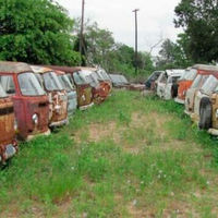 Paraíso para coleccionistas: más de 50 furgonetas Volkswagen clásicas a la venta... ¡por 300.000 euros!