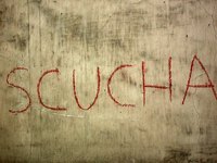 Deja de oir y comienza a escuchar