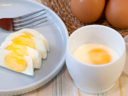 Cómo hacer un huevo duro al microondas: receta exprés para huevos cocidos