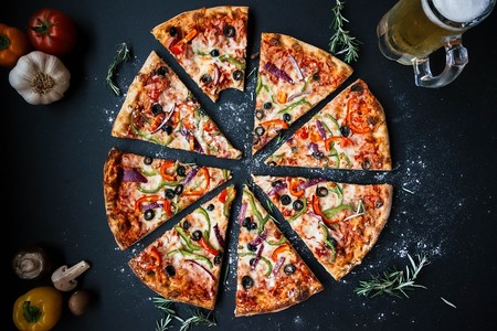 Los quesos para una pizza perfecta son el Mozzarella y el Cheddar