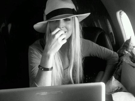 Lindsay Lohan ya puede salir de compras
