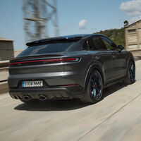 Porsche esculpe el SUV PHEV más potente del planeta. Y ya está a la venta en España