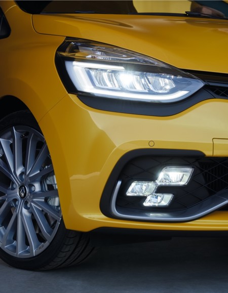 Renault Clio R S 2016 000