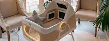 La controvertida cuna con cuatro pantallas que revoluciona e indigna a los padres: una potente campaña de concienciación