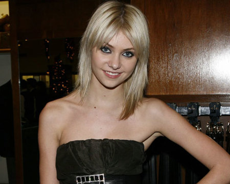 Taylor Momsen comienza su carrera musical