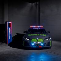 ¡Espectacular! El BMW i4 M50 eléctrico es el Safety Car que se estrenará en MotoE este fin de semana 
