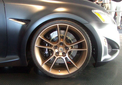 Lexus IS-F por Five Axis