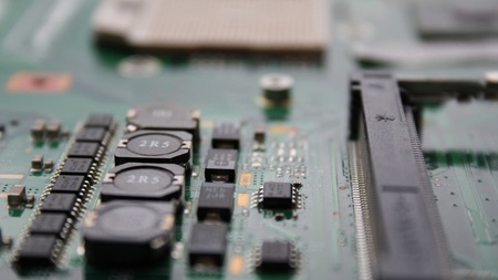 Con la crisis la tendencia es reparar en lugar de renovar, también en tecnología