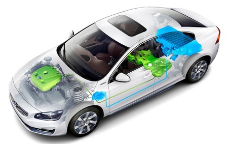 Volvo S60L Plug-in Hybrid 04